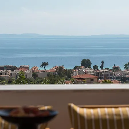 Azure Horizon - By Nuvia Domus Villa *